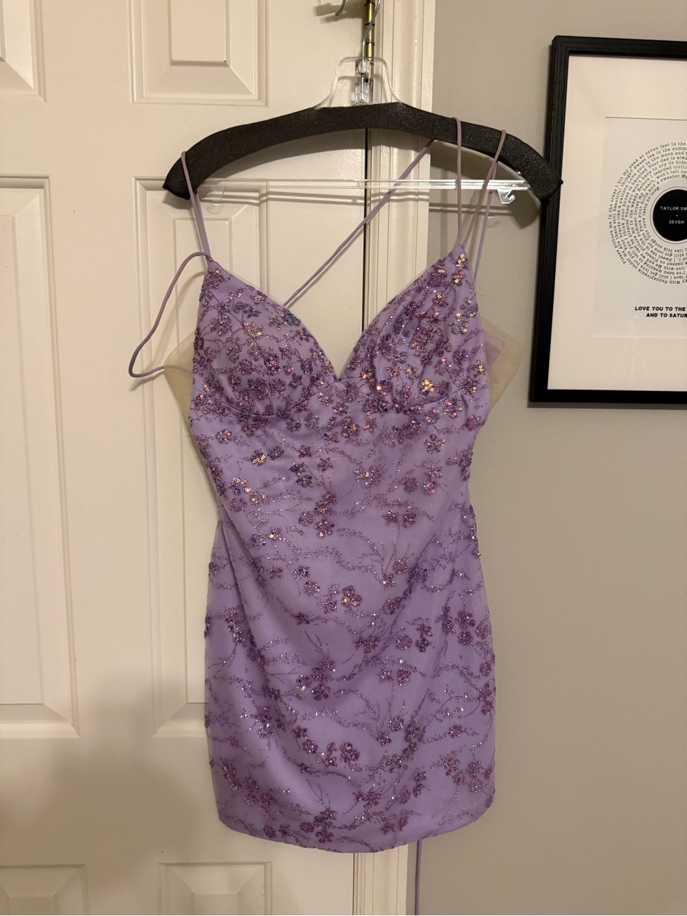 lavender homecoming dress size 6, in great condition